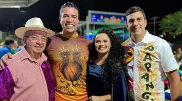 Políticos marcam presença no Baile Municipal de Bezerros