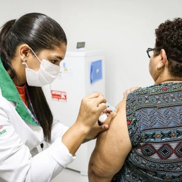 Prefeitura de Garanhuns inicia vacinação contra gripe para toda a população acima de seis meses