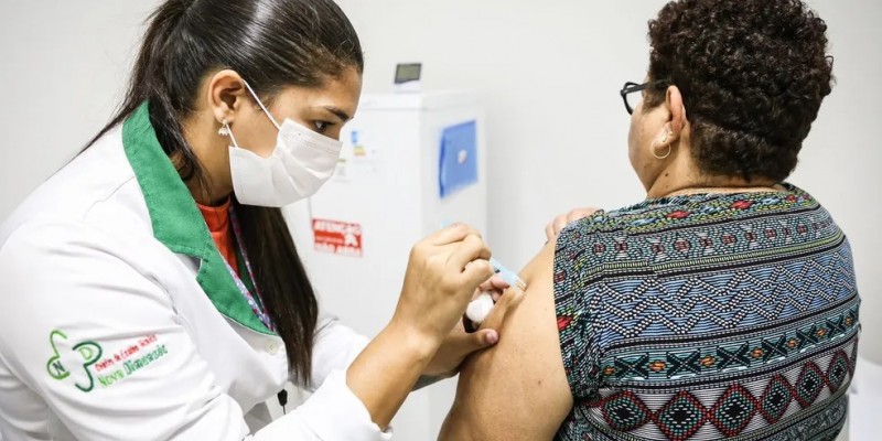 Imunizante está disponível nas Unidades Básicas de Saúde de segunda a sexta-feira.