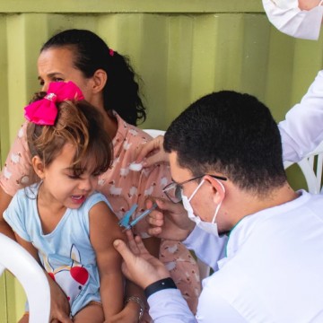 Bezerros inicia vacinação para crianças 4 anos de idade contra a Covid-19