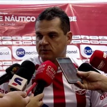 Presidente do Náutico se desculpa e explica atraso na entrega dos uniformes antes do jogo contra o Vasco