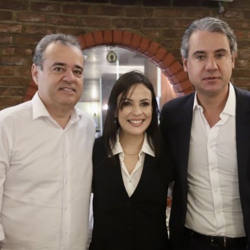 Prefeita de Serra Talhada declara apoio a Danilo Cabral para governador 