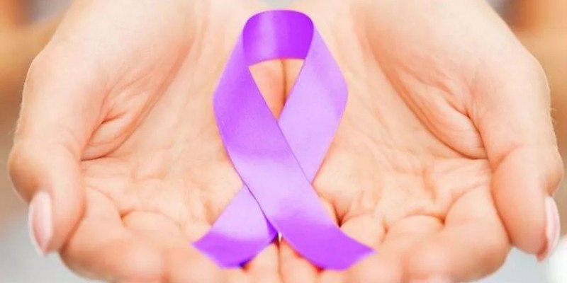 O câncer de colo do útero, terceiro mais frequente na população feminina, é tema da campanha de prevenção deste mês, conhecido como março lilás