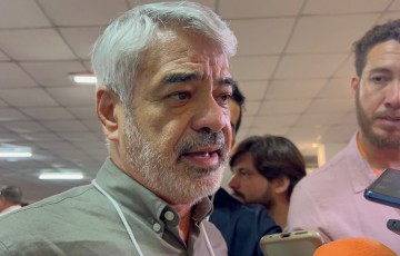 Humberto Costa critica embarque dos Coelhos na gestão João Campos no Recife