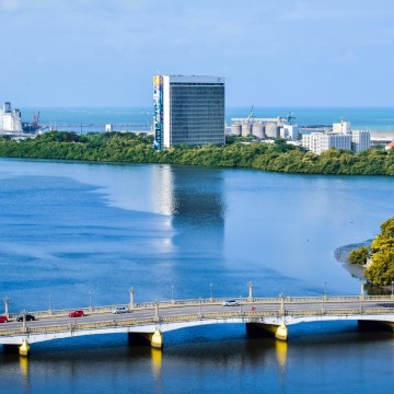 Recife cria quase 60% dos empregos com carteira assinada em Pernambuco