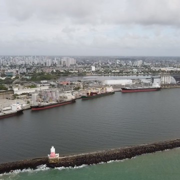 Porto do Recife registra aumento na movimentação de cargas e projeta ampliação para 2022