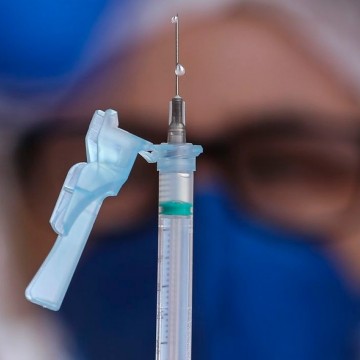 Projeto de lei exige vacinação de servidores do estado