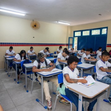 Governo de Pernambuco libera mais de R$ 100 milhões do Investe Escola para preparação do ano letivo de 2024