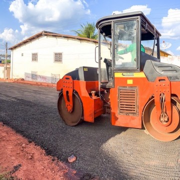 Prefeitura de Araripina dá início à pavimentação asfáltica em três vias centrais