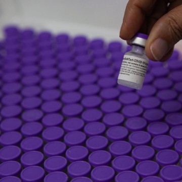 Pernambuco recebe reforço de 98.280 vacinas da Pfizer