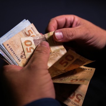 Contas públicas têm superávit de R$ 1,2 bilhão em março