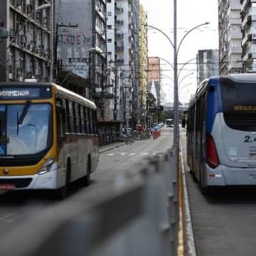 Funcionários de empresas pernambucanas, reclamam da constante onda de assaltos aos ônibus de fretamento