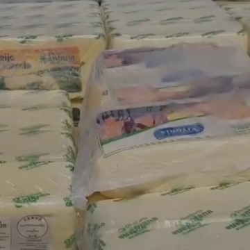 Mais de quatro toneladas de queijo muçarela são apreendidos sem nota fiscal na Ceasa