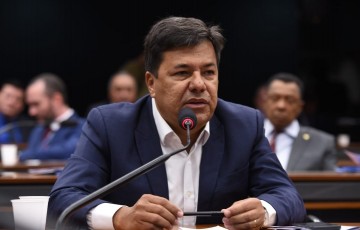 Justiça confirma Mendonça Filho como presidente do União Brasil no Recife 