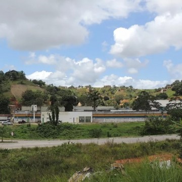 Criminosos realizam ação de 'resgate' de internos na Funase do Cabo de Santo Agostinho; durante tiroteio um adolescente foi baleado