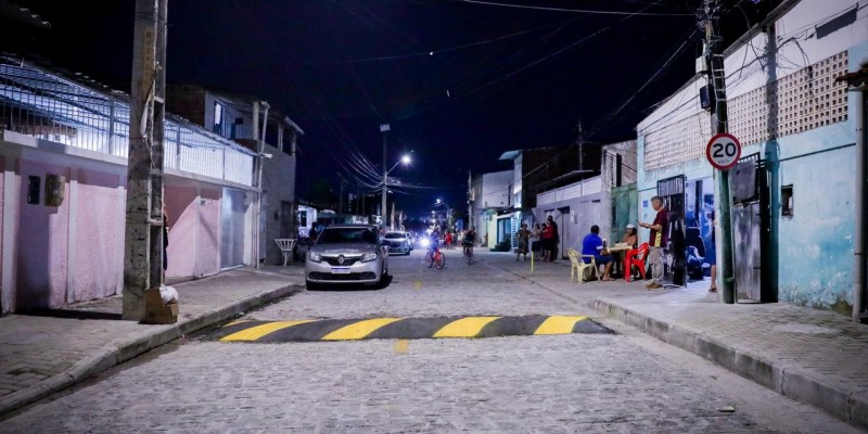 Rua Rio Pardo passou por intervenções e agora conta com pavimentação,drenagem, calçadas e sinalização