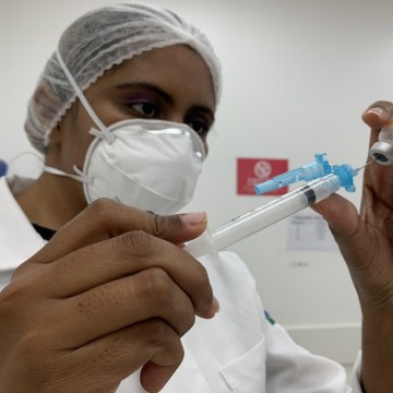 Recife amplia público-alvo e abre agendamento para segunda dose da vacina contra Covid-19