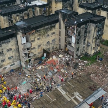 Adolescente de 15 anos, sobrevivente de desabamento de edifício em Paulista, recebe alta do HR 