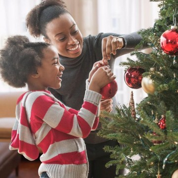 Celebre o Natal com segurança e economia: Confira orientações para a instalação da decoração natalina
