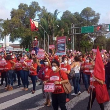 Professores da rede municipal de Recife deflagram greve a partir da próxima segunda-feira (07)