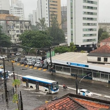 Recife está em Estágio de Atenção devido às chuvas desta sexta