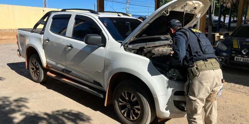 O veículo tinha sido roubado no dia 09 de março deste ano, em Jaboatão dos Guararapes