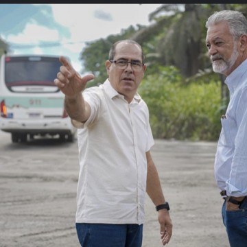 Prefeito Mano e secretário Evandro Avelar anunciam aceleração da obra na PE-17, no Jaboatão