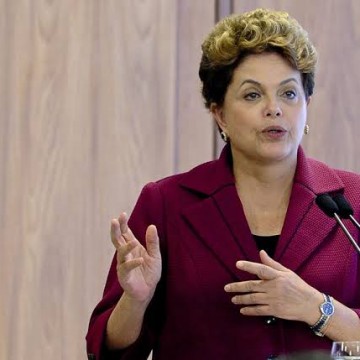 Primeira mão | Dilma Roussef cancela agenda em Pernambuco 