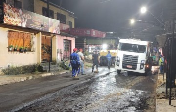 Prefeitura de Paulista realiza revestimento asfáltico em rua de Arthur Lundgren II