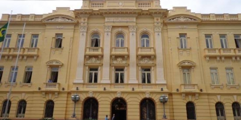 Coluna da sexta | Governo prepara projeto de lei para reduzir IPVA e aumentar ICMS