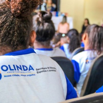 Prefeitura de Olinda oferece reajuste salarial de 34% para professores