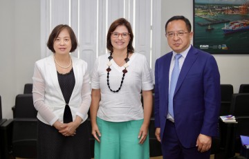 Priscila Krause recebe nova Cônsul-geral da China no Estado e representantes da província de Sichuan para debater retomada de parcerias com Pernambuco