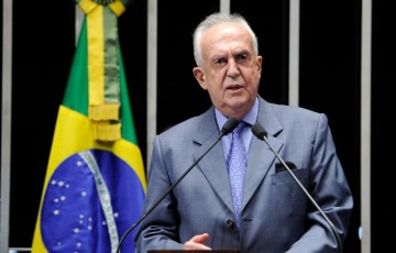 Senador Jarbas Vasconcelos anuncia aposentadoria da vida parlamentar