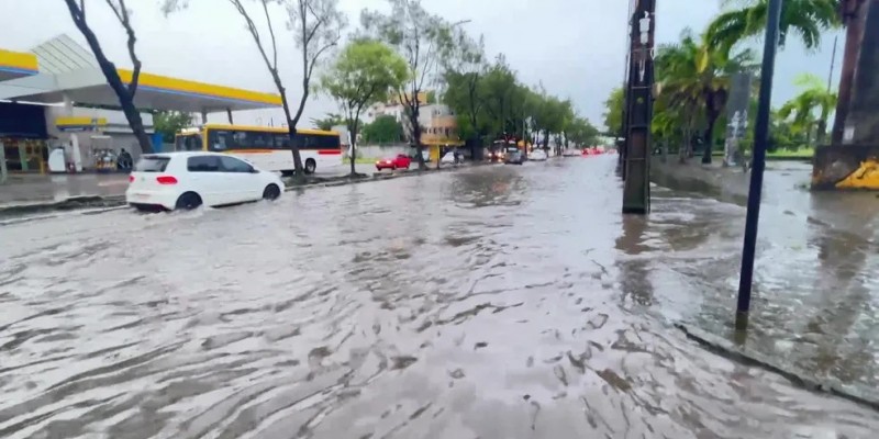 De acordo com a agência, chuvas moderadas a fortes são esperadas na Região Metropolitana do Recife, Mata Norte e Sul, Agreste, Sertão de Pernambuco e São Francisco