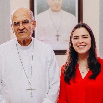Arcebispo de Olinda e Recife recebe visita de Maria Arraes
