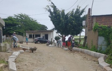 Comunidades de Tamanduá e Várzea da Passira recebem obras de pavimentação em Passira