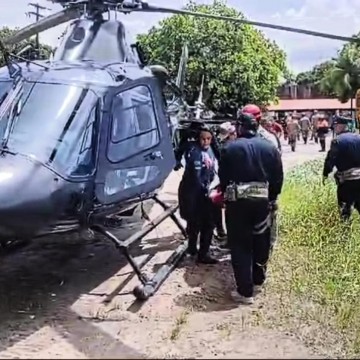Colisão entre ônibus e moto deixa um ferido em Camaragibe; vítima é socorrida por helicóptero da PRF