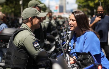 Raquel Lyra inicia entrega de motocicletas para Corpo de Bombeiros, Polícia Militar e Lei Seca que representa ampliação de 65% na frota e investimento de R$ 5,7 milhões 