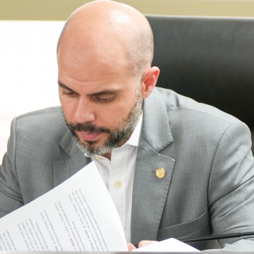 Romero Sales Filho reforça o combate ao abuso sexual infantil por meio de leis estaduais
