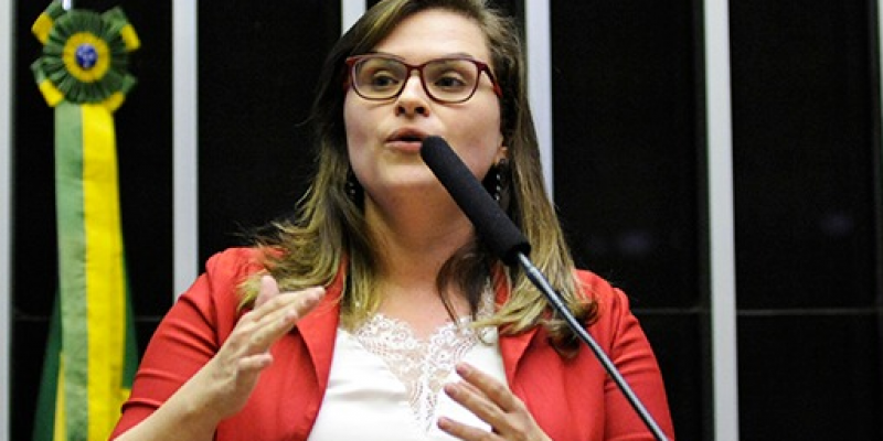 Após o Partido dos Trabalhadores (PT) encaminhar a decisão contra a candidatura da Marília Arraes, a diretoria nacional do partido assegurou que a decisão de tê-la como representante da legenda em 2020 está mantida