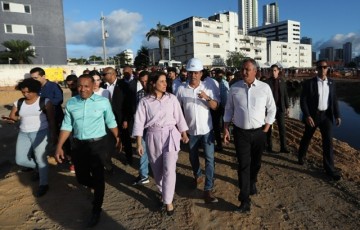 Em Olinda, governadora Raquel Lyra visita obras do Canal do Fragoso ao lado do ministro Rui Costa