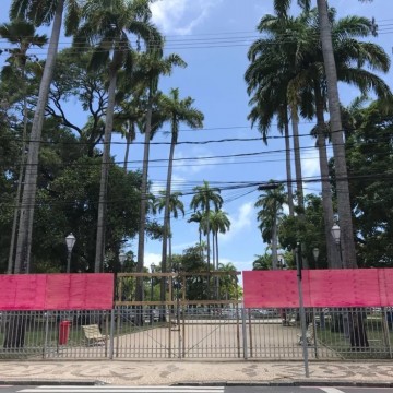 Praças e monumentos do Recife recebem proteção para o Carnaval