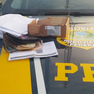 PRF prende suspeito de assaltar veículo de carga no Recife