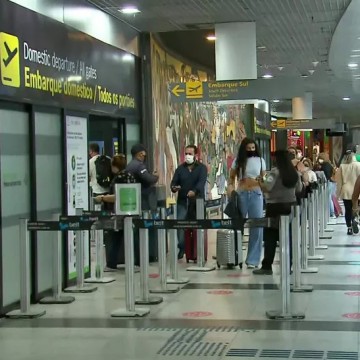 Polícia Federal prende foragido da Justiça no Aeroporto do Recife