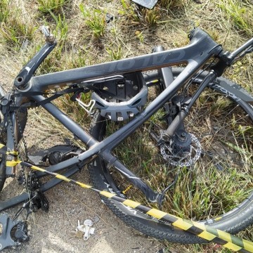 Dois ciclistas morreram após atropelamento no acostamento da BR-232 em Bezerros