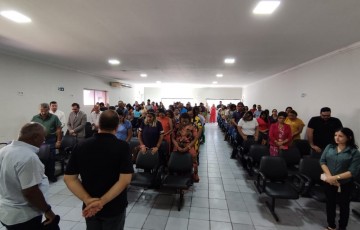 Botafogo promove reunião com todo secretariado e diretores de escolas em Carpina