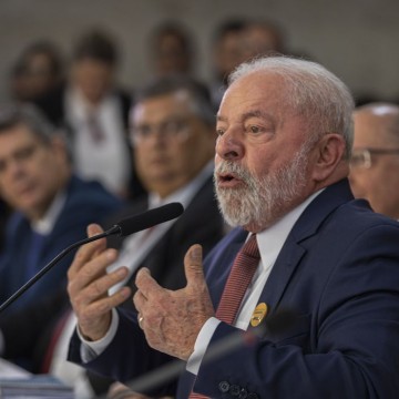 Lula: famílias e redes têm responsabilidade de manter escolas seguras