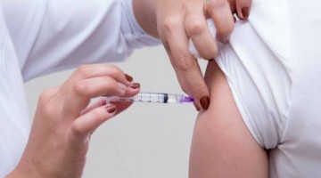 Vacinação avança para 28 anos em Caruaru