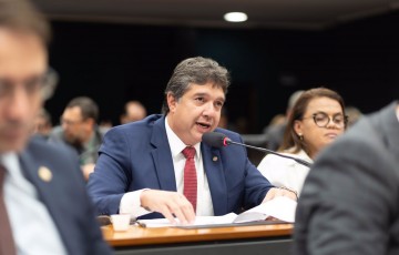 Deputado Guilherme Uchoa Jr se destaca como voz ativa no Congresso na defesa das pessoas com deficiência 