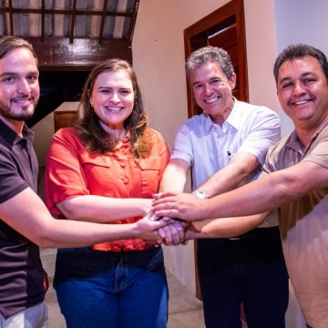Candidato a prefeito de Ouricuri, Vitor Botinha, oficializa apoio a Marília Arraes